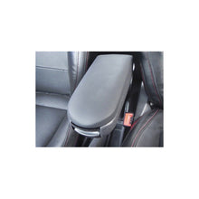 Încarcă imaginea în vizualizatorul Galerie, Cotiera auto dedicata Volkswagen Polo 2011-2016