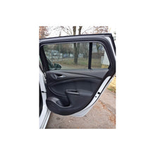 Încarcă imaginea în vizualizatorul Galerie, Perdele auto dedicate Opel Astra K Break 2018->