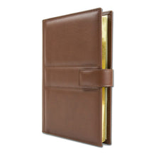 Încarcă imaginea în vizualizatorul Galerie, Agenda din piele 2026, datata zilnic, Opera Marrone, 17 x 24 cm