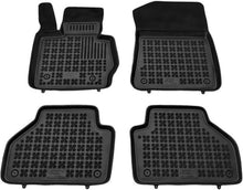 Încarcă imaginea în vizualizatorul Galerie, Covorase auto cauciuc tavita LUX, BMW X4 (F26) 2014-2020, 2014-2020, BMW, CAUCIUC, IMPORTAT 7/28, NEGRU, X4, covorase-auto-cauciuc-tavita-lux-bmw-x4-f26-2014-2020,