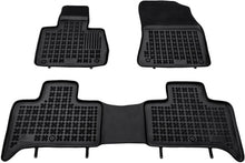 Încarcă imaginea în vizualizatorul Galerie, Covorase auto cauciuc tavita LUX, BMW X5 (E53) 1999-2006, 1999-2006, BMW, CAUCIUC, IMPORTAT 7/28, NEGRU, X5, covorase-auto-cauciuc-tavita-lux-bmw-x5-e53-1999-2006,