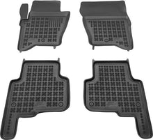 Încarcă imaginea în vizualizatorul Galerie, Covorase auto cauciuc tavita LUX, Land Rover DISCOVERY III, IV 2004-2016, 2004-2016, CAUCIUC, DISCOVERY, IMPORTAT 7/28, LAND ROVER, NEGRU, covorase-auto-cauciuc-tavita-lux-land-rover-discov