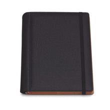 Încarcă imaginea în vizualizatorul Galerie, Agenda de lux 2026, datata zilnic, Borneo Negru cu elastic , 17 x 24 cm
