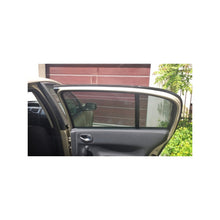 Încarcă imaginea în vizualizatorul Galerie, Perdele auto dedicate Renault Megane 2 Sedan 2002-2009
