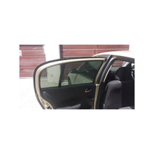 Încarcă imaginea în vizualizatorul Galerie, Perdele auto dedicate Renault Megane 2 Sedan 2002-2009
