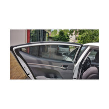 Încarcă imaginea în vizualizatorul Galerie, Perdele auto dedicate Hyundai Elantra Sedan 2016-&gt;
