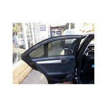 Încarcă imaginea în vizualizatorul Galerie, Perdele auto dedicate Mercedes C200 W204 Sedan 2007-2014
