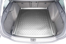 Încarcă imaginea în vizualizatorul Galerie, Tavita portbagaj VW Golf 8 Variant, 2020-prezent (portbagaj mai sus)
